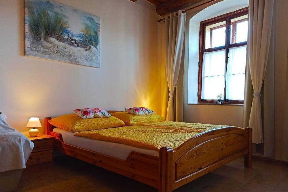 Ganze Wohnung, Appartment Nr. 1: 1 Schlafraum, Dusche, Badew. Wc - Alte Mühle in Rust (Burgenland), Leithaberg