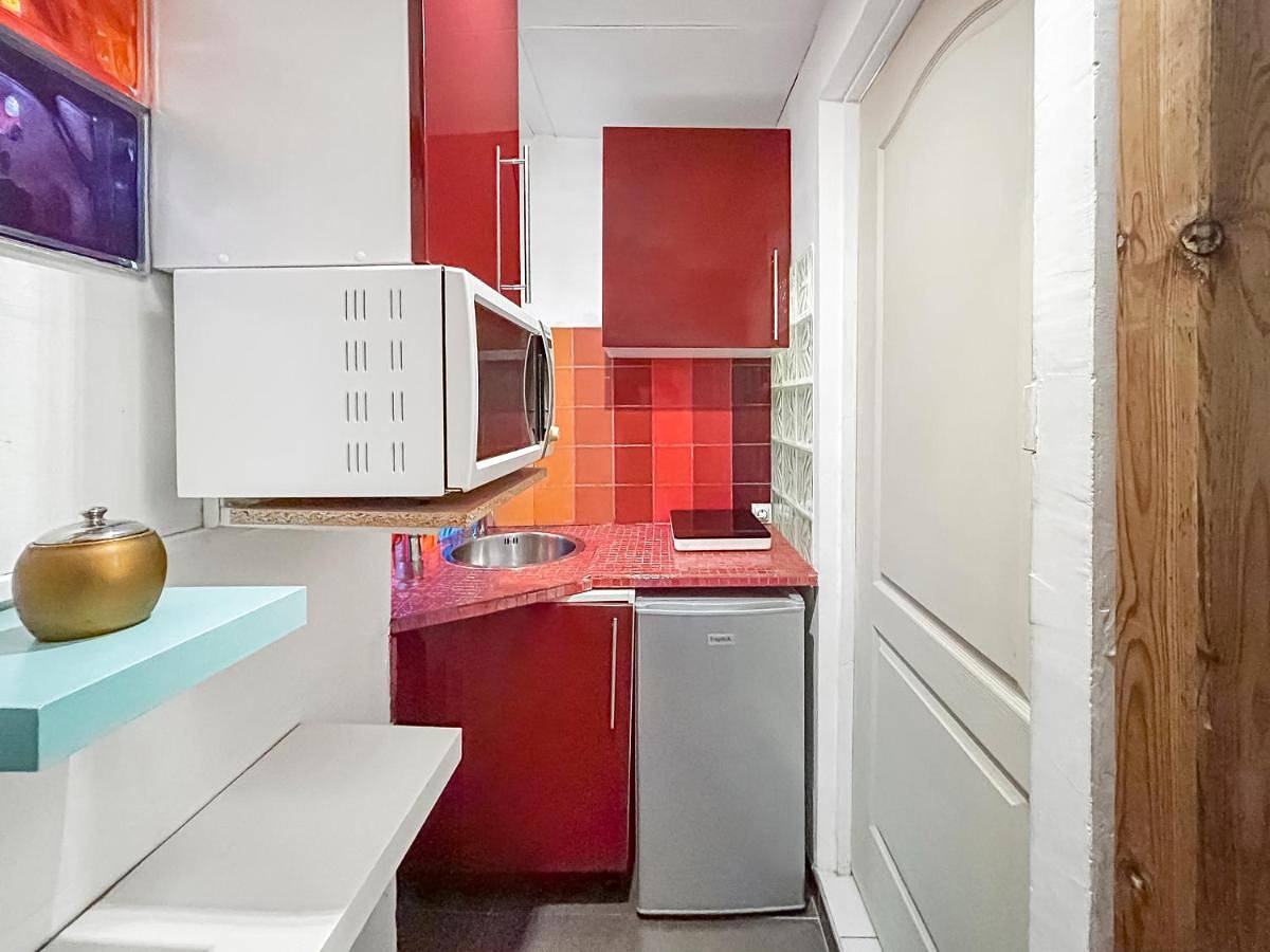 Chez Jeanine - Studio avec Wifi et Climatisation in Saint-Laurent-d'Aigouze, Côte d'Améthyste