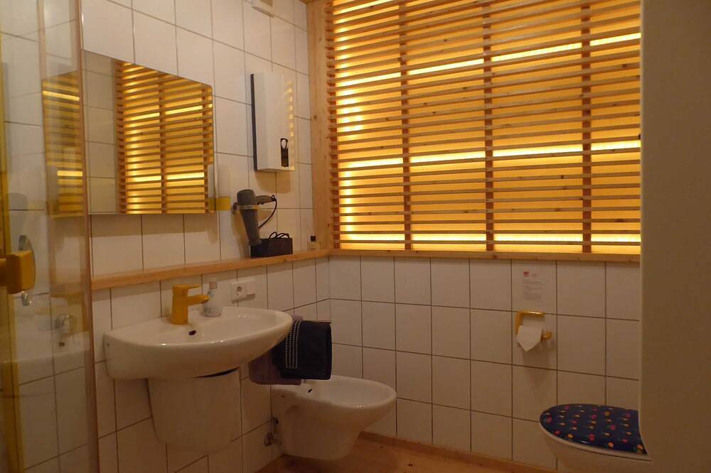 Ganze Wohnung, Bückeburger Riesen - Ferienwohnungen Richtsmeier in Schieder-Schwalenberg, Kreis Lippe