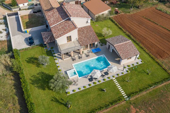 Villa pour 13 personnes, avec Piscine à Loborika - 2