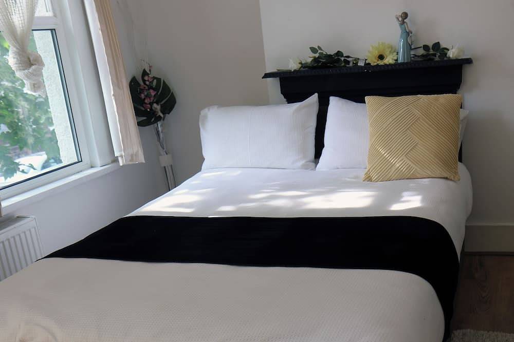 London Townhouse retreat, close to Tottenham hotspurs stadium in London, Südostengland