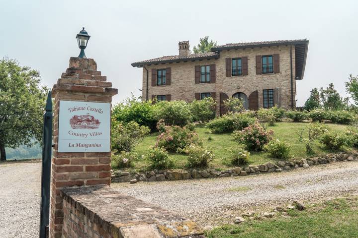 Villa per 10 persone, con Giardino e Piscina in Emilia Romagna