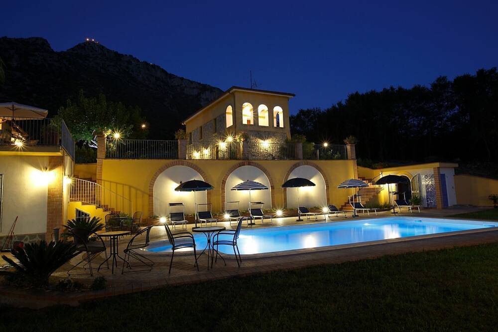 Ganze Wohnung, Landhausfelicia - Orchidea in Giungano, Cilento
