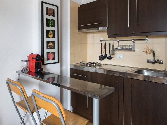 Entire holiday apartment, 'Summer Home': Sun & Beach in a Prime Location in Playa de las Américas, Arona