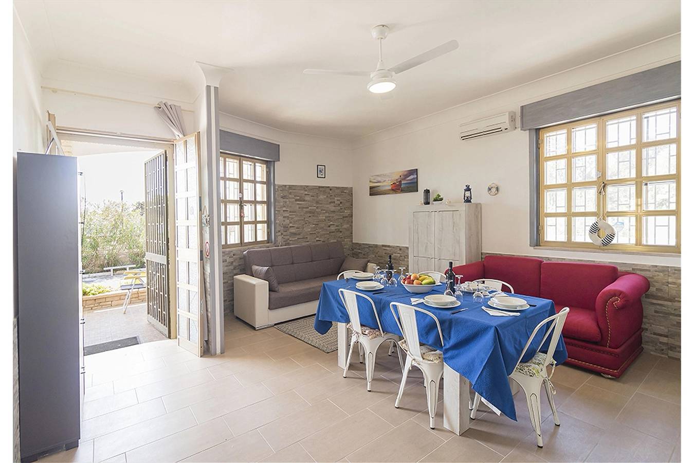 Villa Milon Near The Sea in Torre Rinalda, Lecce Provinz