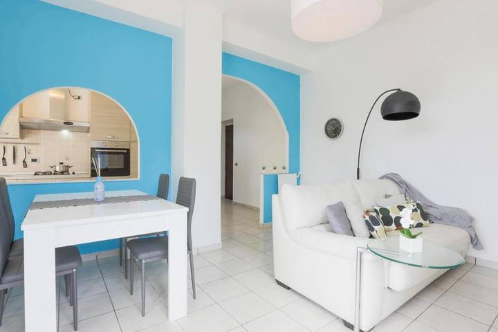 Apartamento de vacaciones para 6 personas, con vistas y balcón - 1