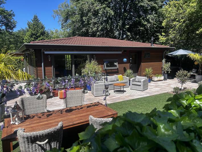 Bungalow voor 4 personen, with Balkon/Terras and Terras as well as Kinderzwembad in Harderwijk