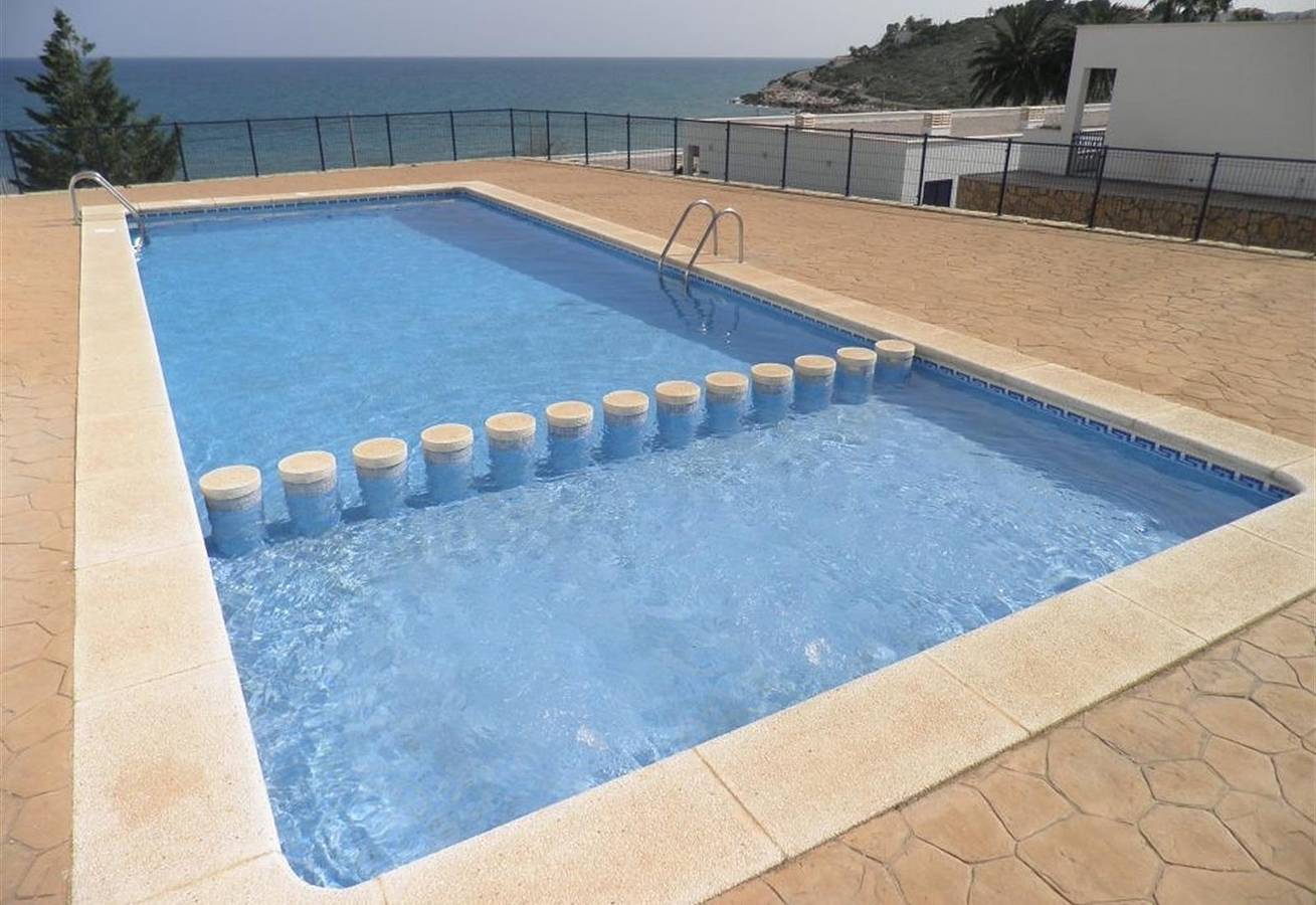 House, sea view, terrace, pool, air-con in Peñiscola, Costa del Azahar