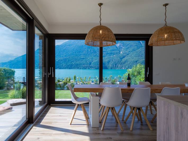 Ferienhaus für 12 Personen, mit Terrasse und Seeblick sowie Garten am Comer See - 4