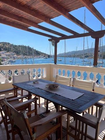 Location de vacances pour 4 personnes, avec vue et terrasse, animaux acceptés dans Poros