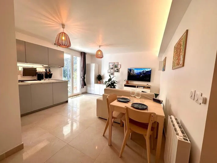 Apartamento de vacaciones para 3 personas, con vistas y jardín - 1