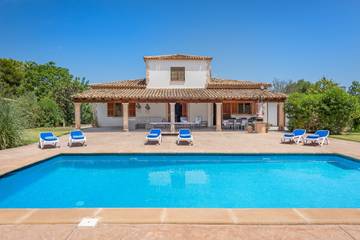Villa in Pollença Stadt, Pollença für 8 