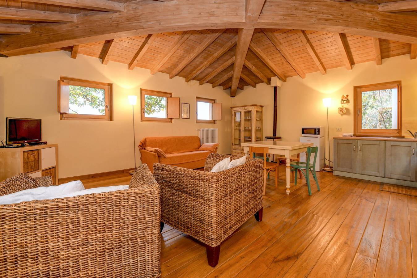Apartamento entero, Elegante apartamento Torretta en Agriturismo Colleincanto in Gavardo, Montañas Garda