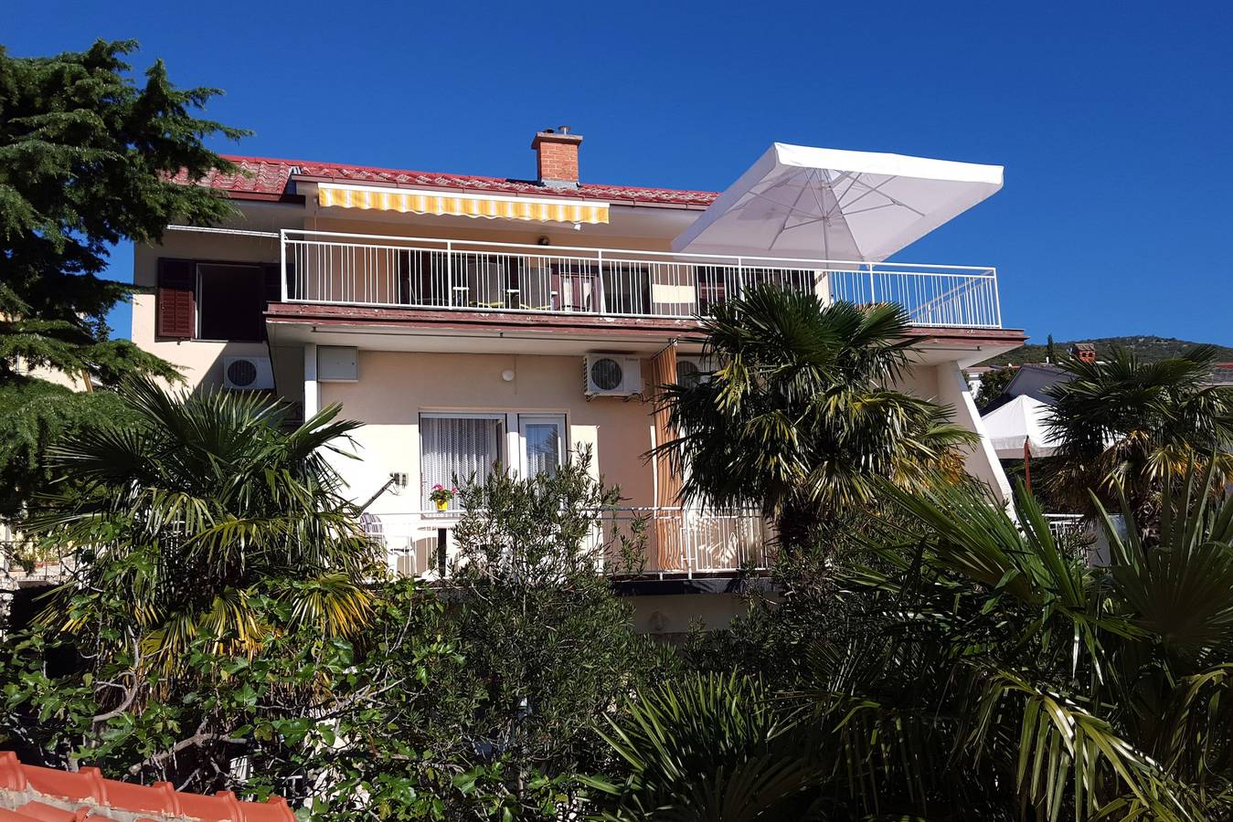 Ganze Wohnung, 1-Zimmer-Ferienwohnung mit Terrasse und Meerblick Dramalj (Crikvenica) A-2397-c in Dramalj, Primorje-Gorski Kotar