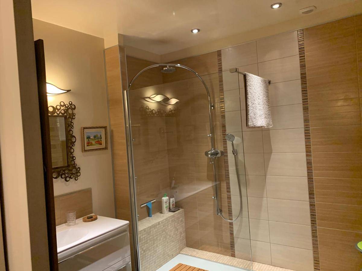 Appartement entier, Loft Chic au Coeur d Orange - Hypercentre - Tout Équipé in Orange, Vaucluse