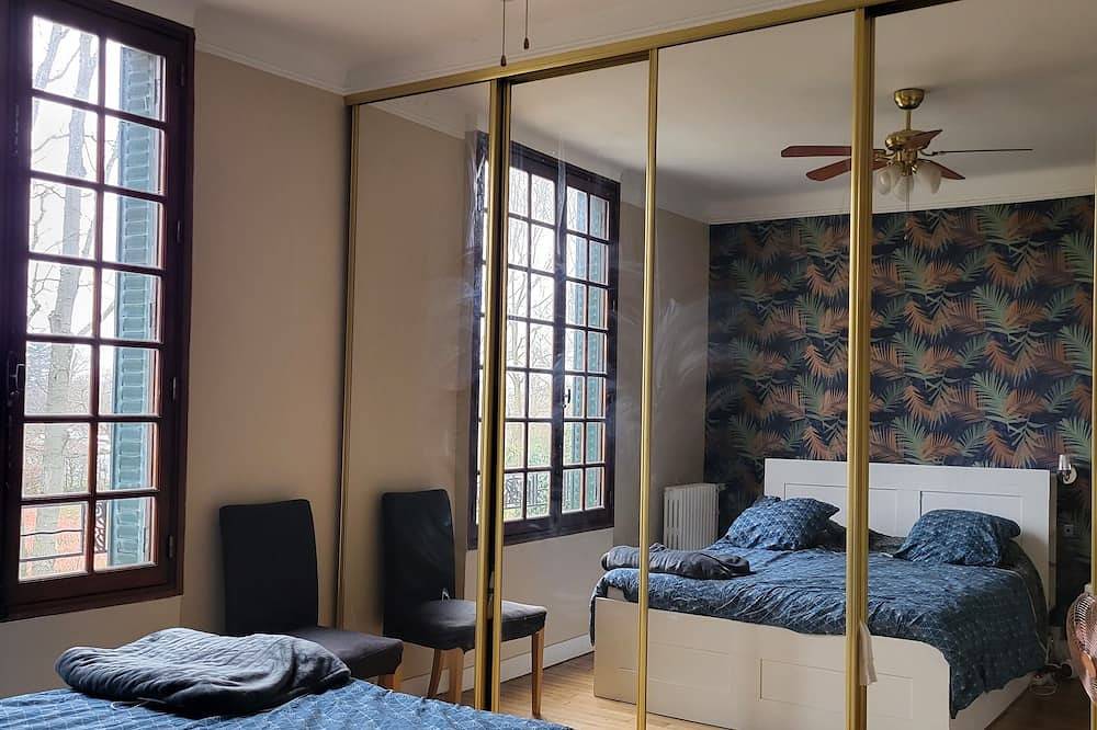 Country-style town house in Vitry-sur-Seine, Valle del Marne
