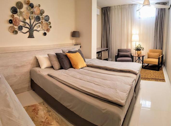 Casa rural para 9 personas, con Balcón y Terraza además de Piscina y Vistas al lago en San Miguel de Salinas - 4