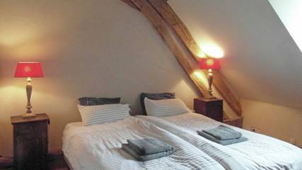 Château pour 8 Personnes dans Le Veurdre, Allier, Photo 4