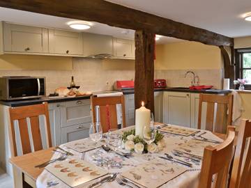 Holiday Rental for 6 People in Herefordshire, West Midlands, Photo 3
