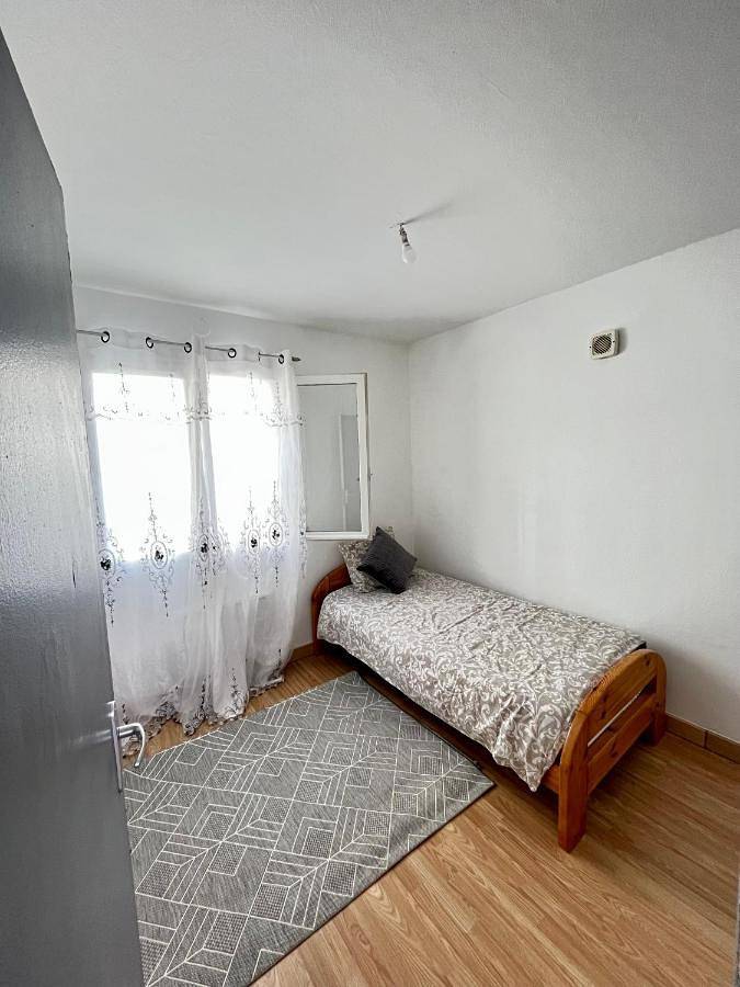 Gîte pour 4 personnes, avec terrasse ainsi que jardin et vue à Tarascon-sur-Ariège - 2