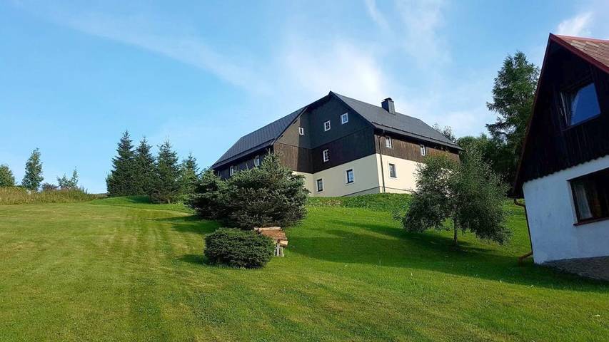 Chalet für 5 Personen, mit Ausblick und Garten im Erzgebirge (Tschechien)