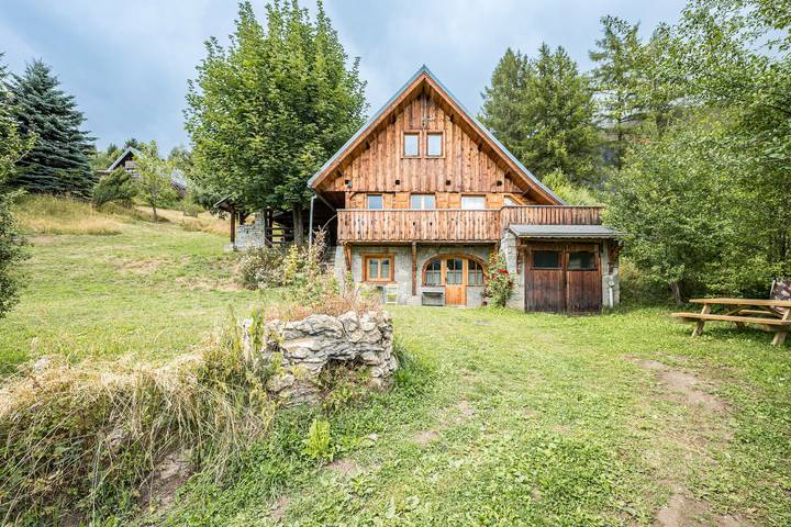 Chalet pour 14 personnes, avec jardin, animaux acceptés