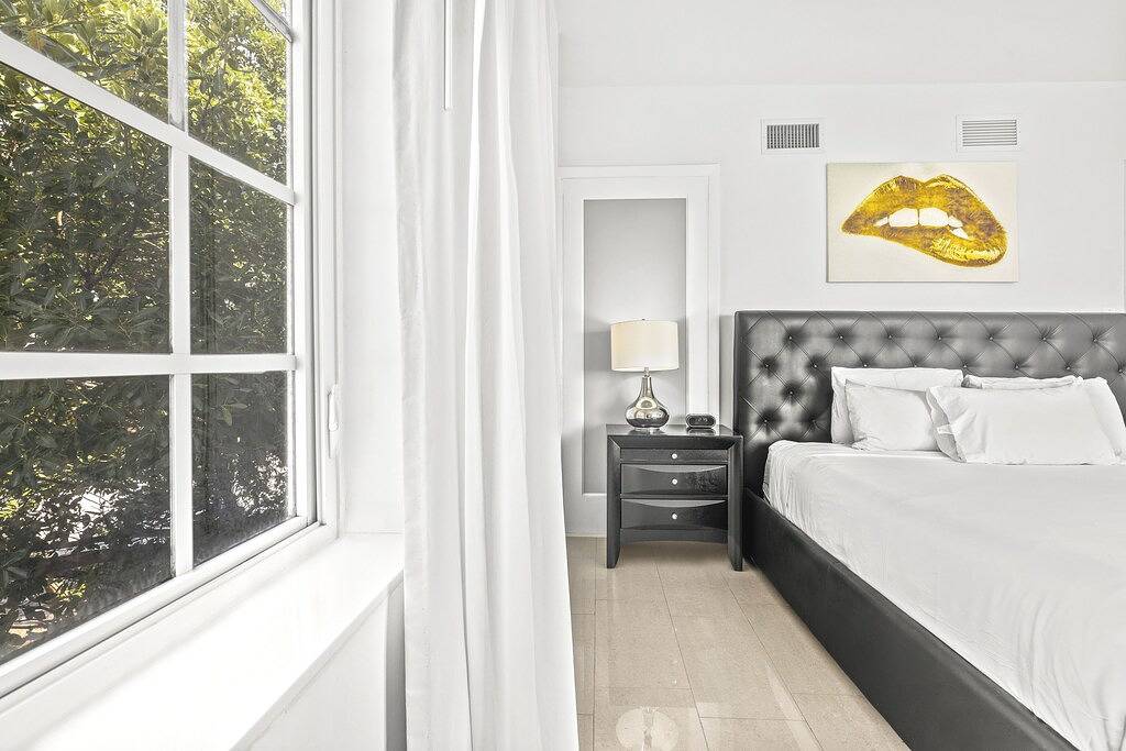 New Listing! Belleza Miami Beach Premium 1Br Sleeps 5 in South Beach, Miami Beach