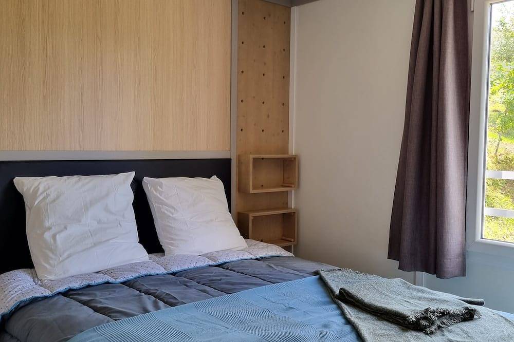 Chalet Etxetxoa, for 1 to 4 people with Spa, private land and swimming pool in Hasparren, Bayonne region