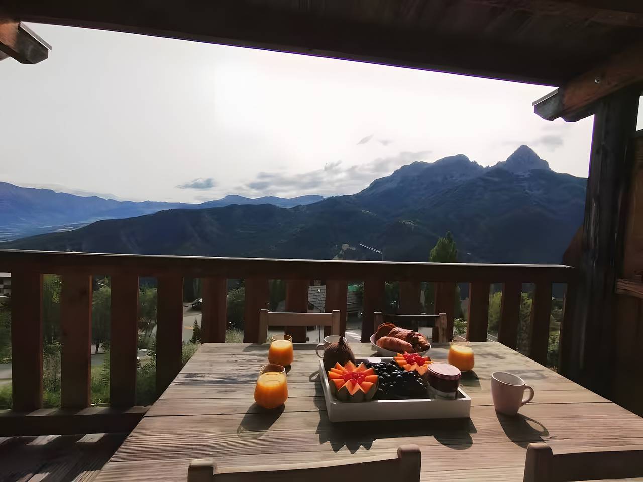 Apartamento entero, Apartamento 'Studio en el Corazón de Praloup' con Vista a la Montaña y Terraza Privada in Pra-Loup, Uvernet-Fours