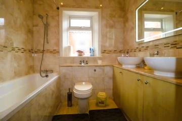 Holiday Home for 8 People in Blackpool, North West England, Photo 3