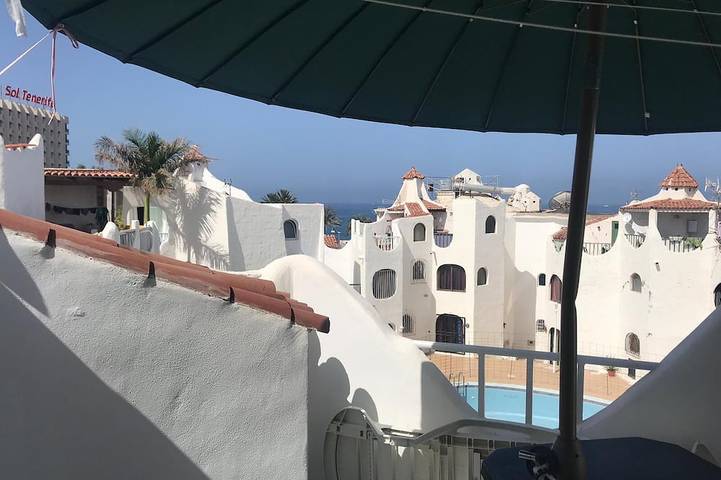 Holiday home for 4 people, with terrace in Costa Adeje