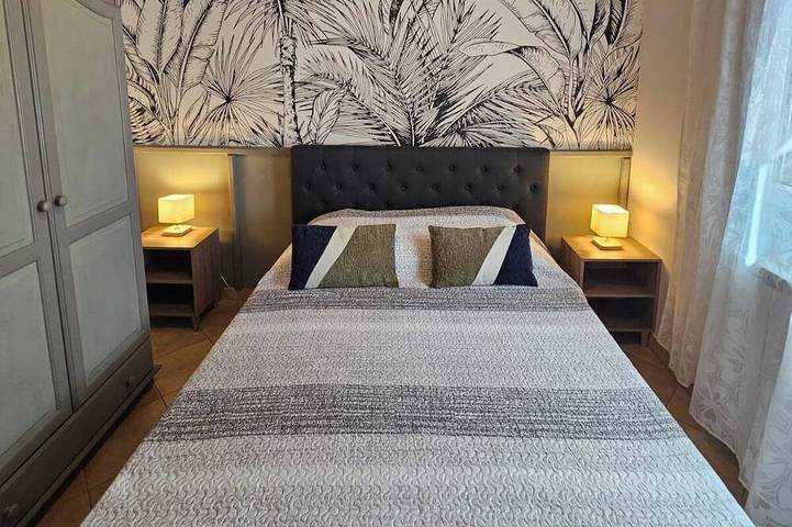 Location de vacances pour 9 personnes, avec jardin à Volvent - 2