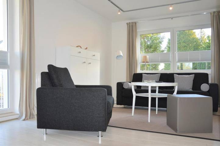 Ferienwohnung für 3 Personen, mit Balkon in Zirkow