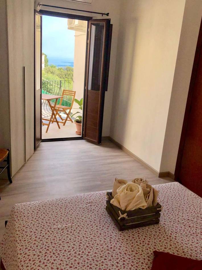 Location de vacances pour 2 personnes, avec terrasse et vue à Baunei - 4