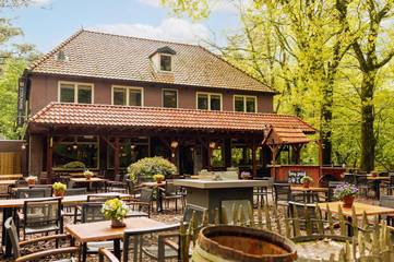 Hôtel pour 5 personnes, avec jardin ainsi que vue et terrasse à Oisterwijk
