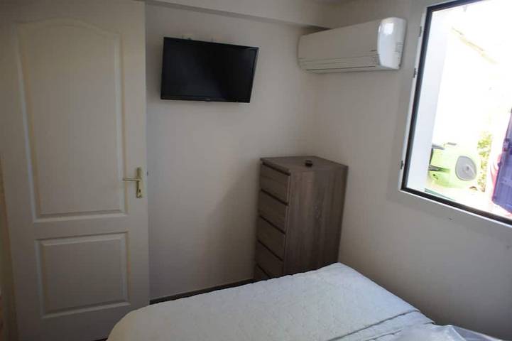 Charming, air-conditioned house in Sorède for 4–6 people, 6 km from Argelès-sur-Mer. in Sorède, Mediterranean Coast (France)