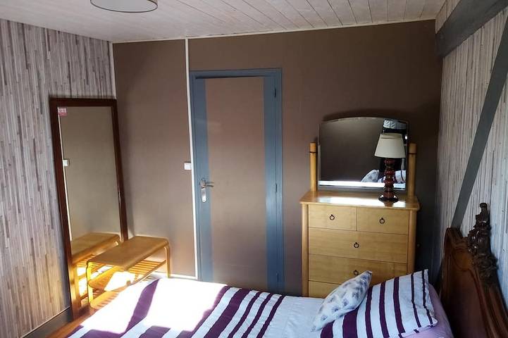 Gîte pour 4 personnes, avec jardin à Garennes-sur-Eure