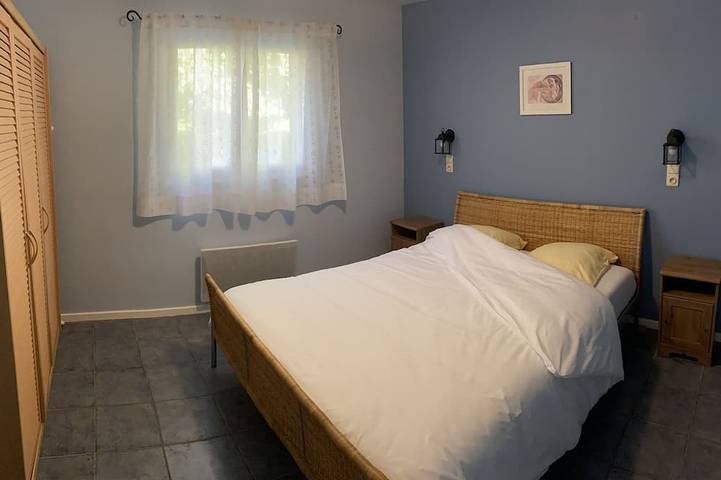 Location de vacances pour 4 personnes, avec jardin et terrasse, animaux acceptés à Allemagne-en-Provence - 2