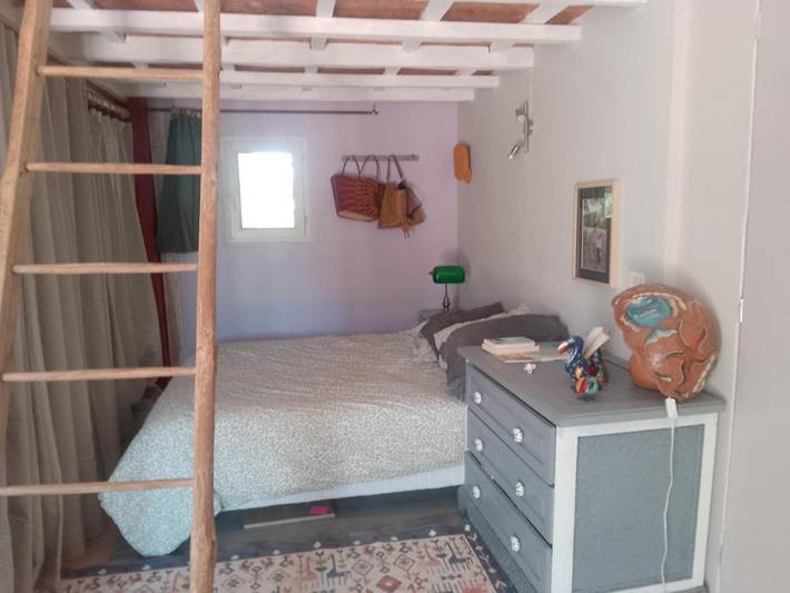 Location de vacances pour 4 personnes, avec terrasse ainsi que vue et jardin, animaux acceptés à Chabrillan - 2