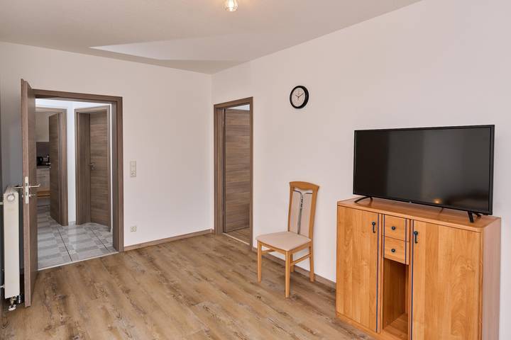 Ganze Ferienwohnung, 2-Bett-Ferienwohnung Bad/Wc, bis 3 Personen in Mehren, Vulkaneifel