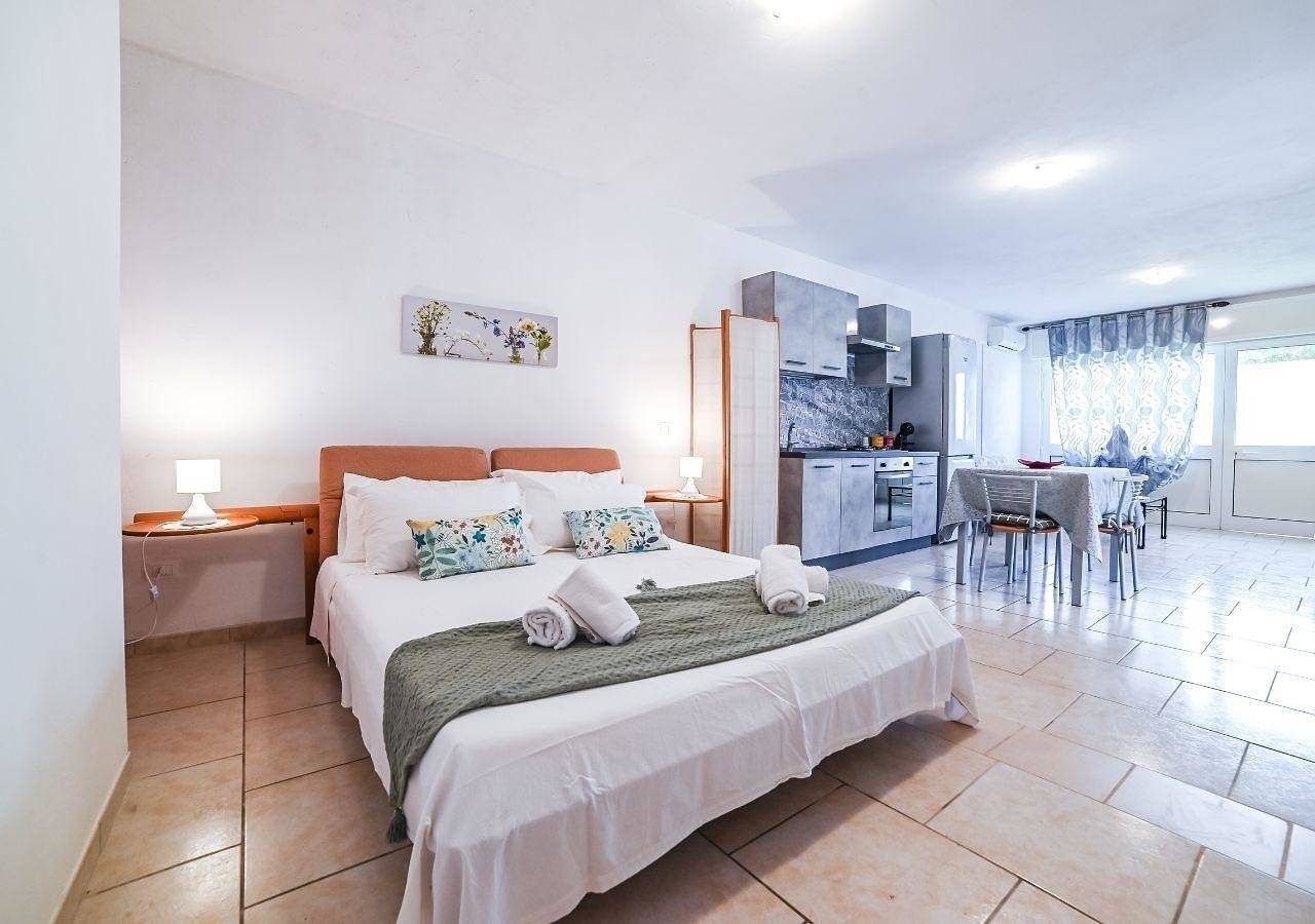 Paolos Trullo im Herzen der Natur in San Vito dei Normanni, Salento