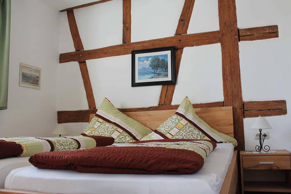 Doppelzimmer 2 - Pension Pastoriushaus in Bad Windsheim, Steigerwald