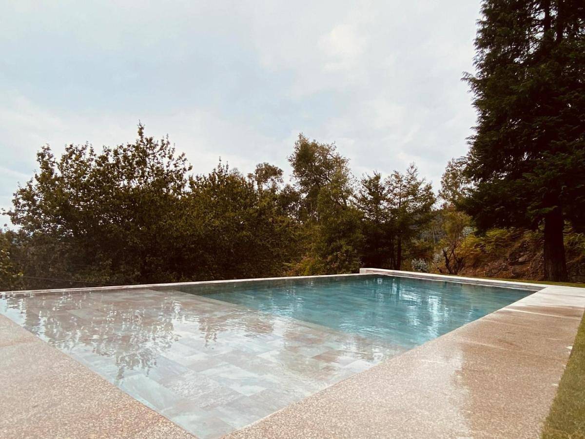 Four-Bedroom House in Bouro (Santa Maria), Distrito de Braga