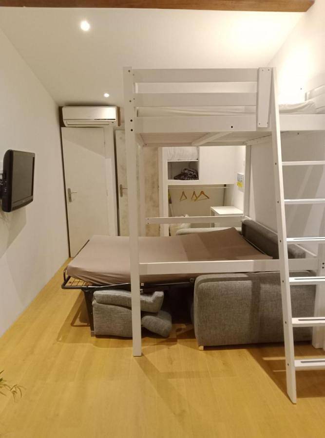 Appartement de vacances entier, Studio indépendant tout équipé in Saint-Marcel-sur-Aude, Côte méditerranéenne (France)