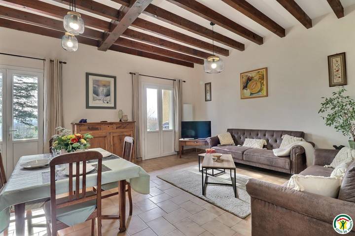 Gîte pour 6 personnes, avec jardin et terrasse à Épinouze