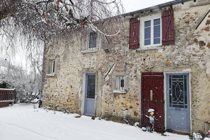 Gîte pour 6 personnes, avec jardin et terrasse dans Bassevelle