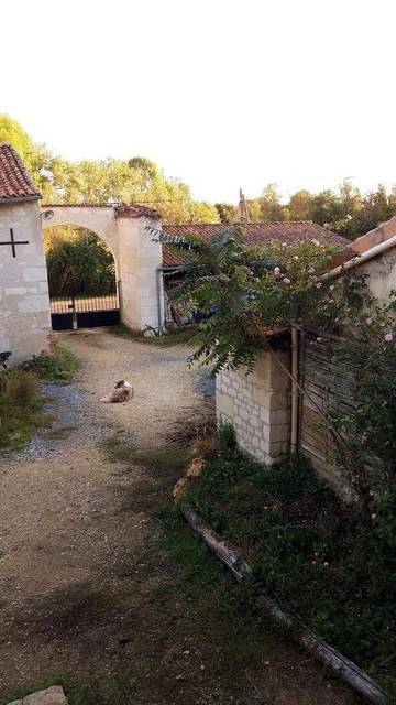 Maison de campagne pour 2 personnes, avec vue et jardin, animaux acceptés à Bouillé-Loretz
