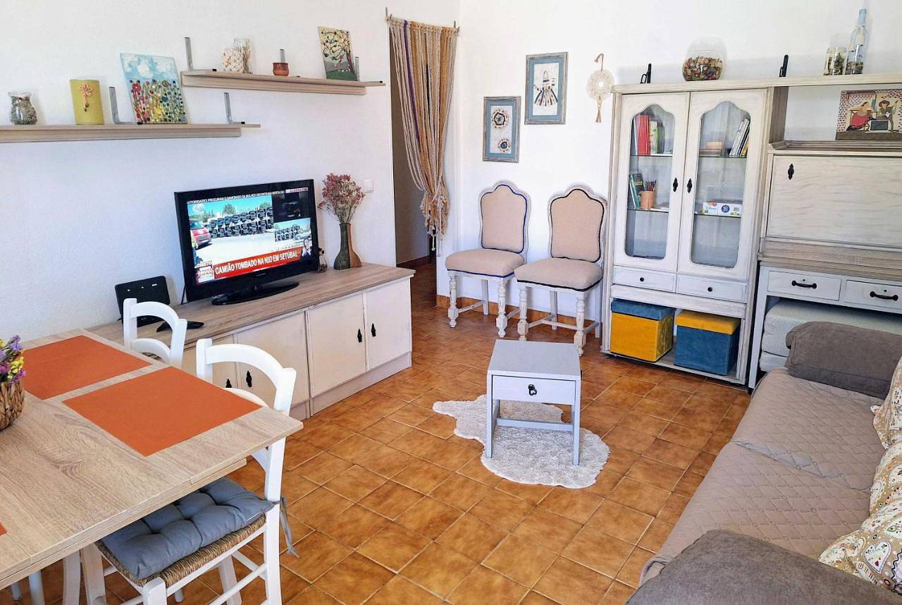 Three-Bedroom House in Crato e Mártires, Flor da Rosa e Vale do Peso, Distrito de Portalegre
