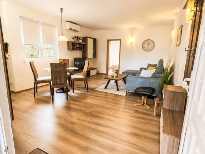 Bungalow für 4 Personen, mit Terrasse und Garten sowie Pool in Istrien - 2