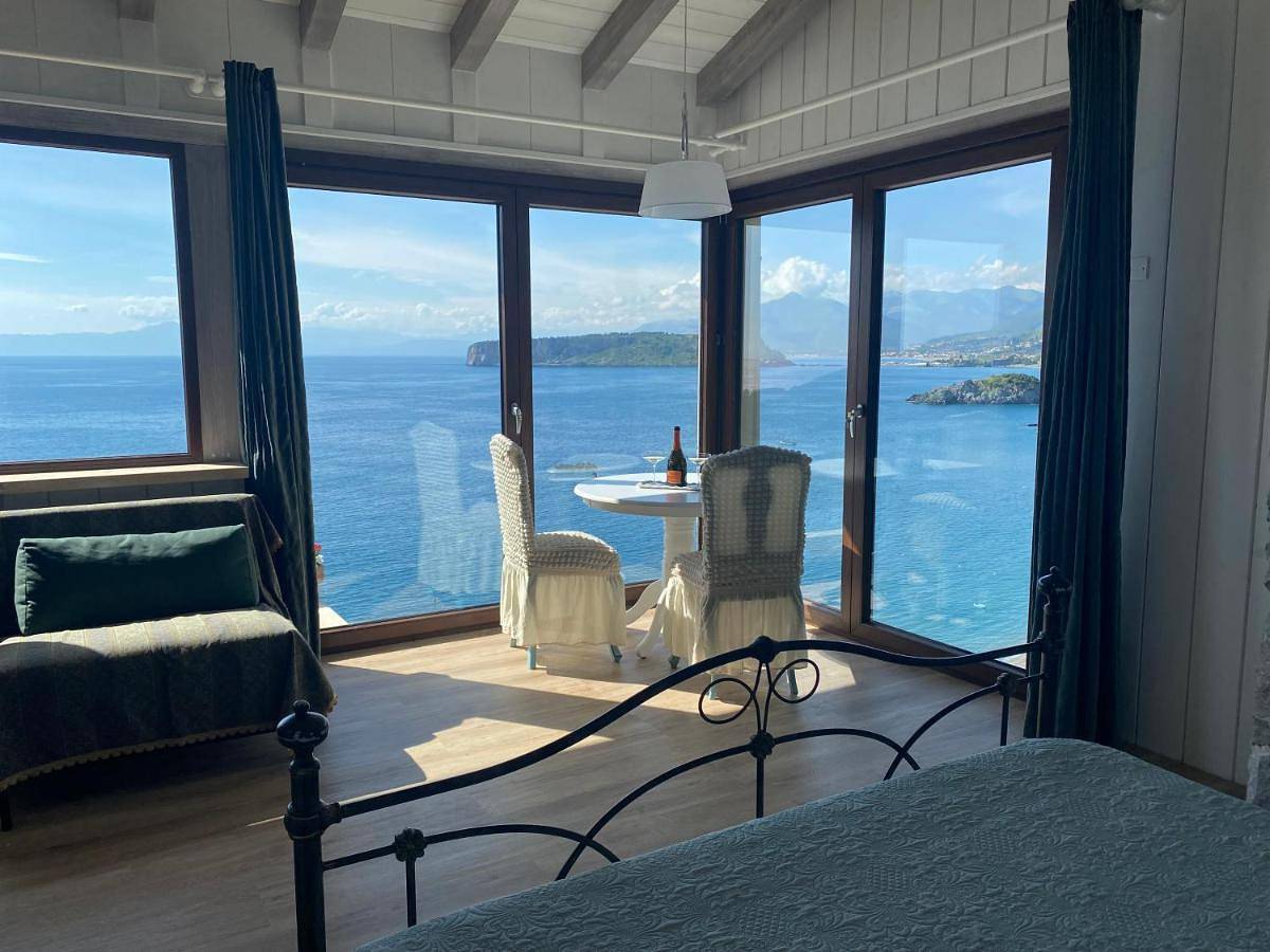 Villa La Petra - Hotel boutique in San Nicola Arcella, San Nicola Arcella (commune)
